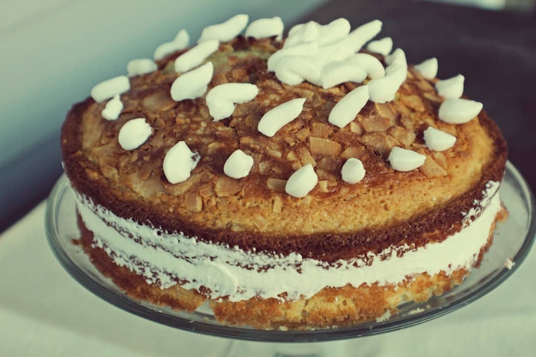 White Chocolate Almond Cake