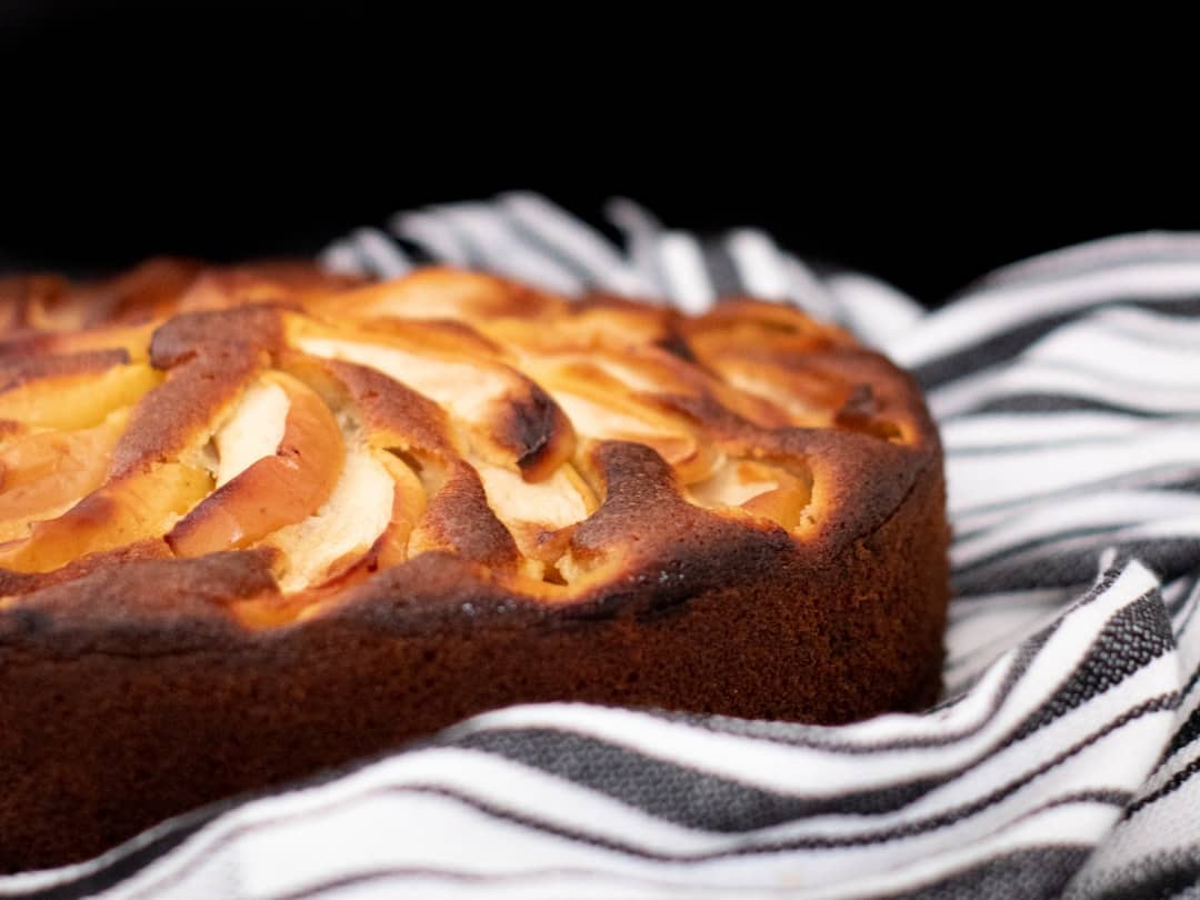 Apple Cake